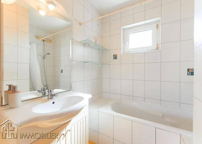 L'orient - Parking Apartment